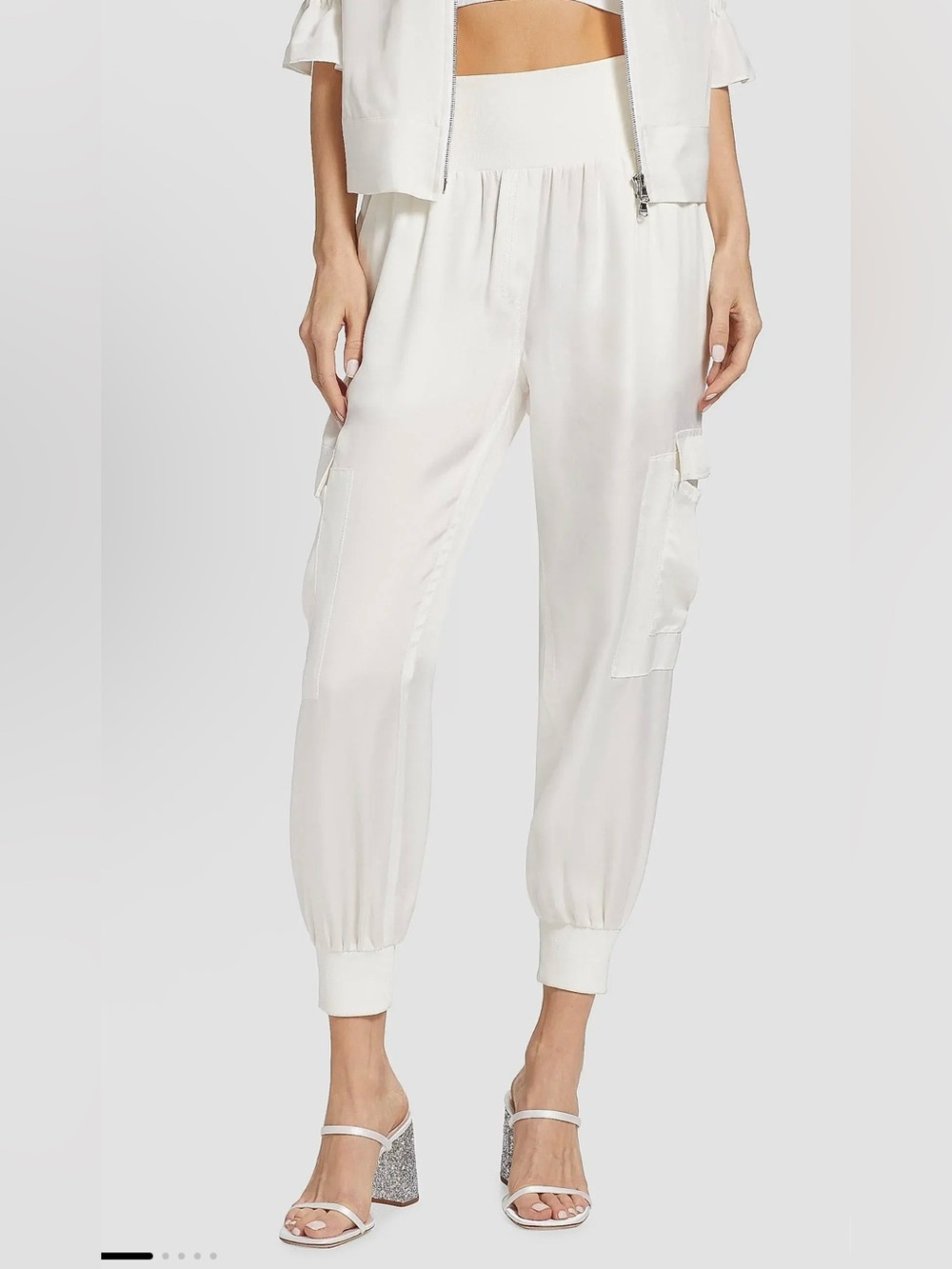 cinq a sept Giles Twill Cargo Joggers Size M $265 - Picture 2 of 9
